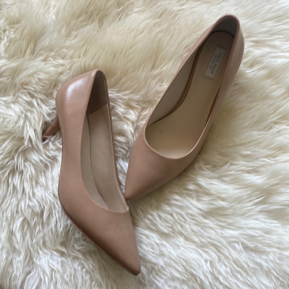 Cole Haan Nude Kitten Heel - size 6
